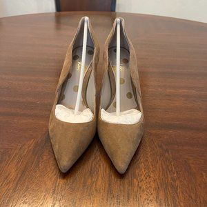 NWOB Boden Camel Suede Scallop Pointed Toe Pump